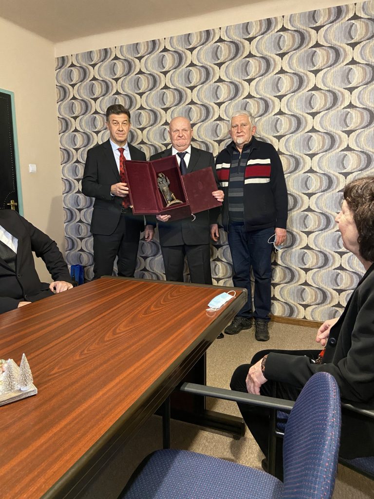 Az emberi erőforrások minisztere “Szent Kristóf a gyermekekért” díjat adományozott Fodor Gábor nevelőnek.